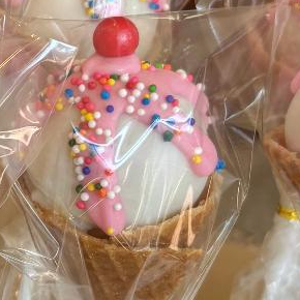 Ice cream cone cake pop